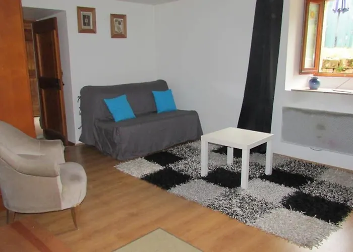 Meuble Dans Maison De Village Balsièges